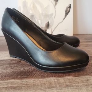 🖤 High heel shoe